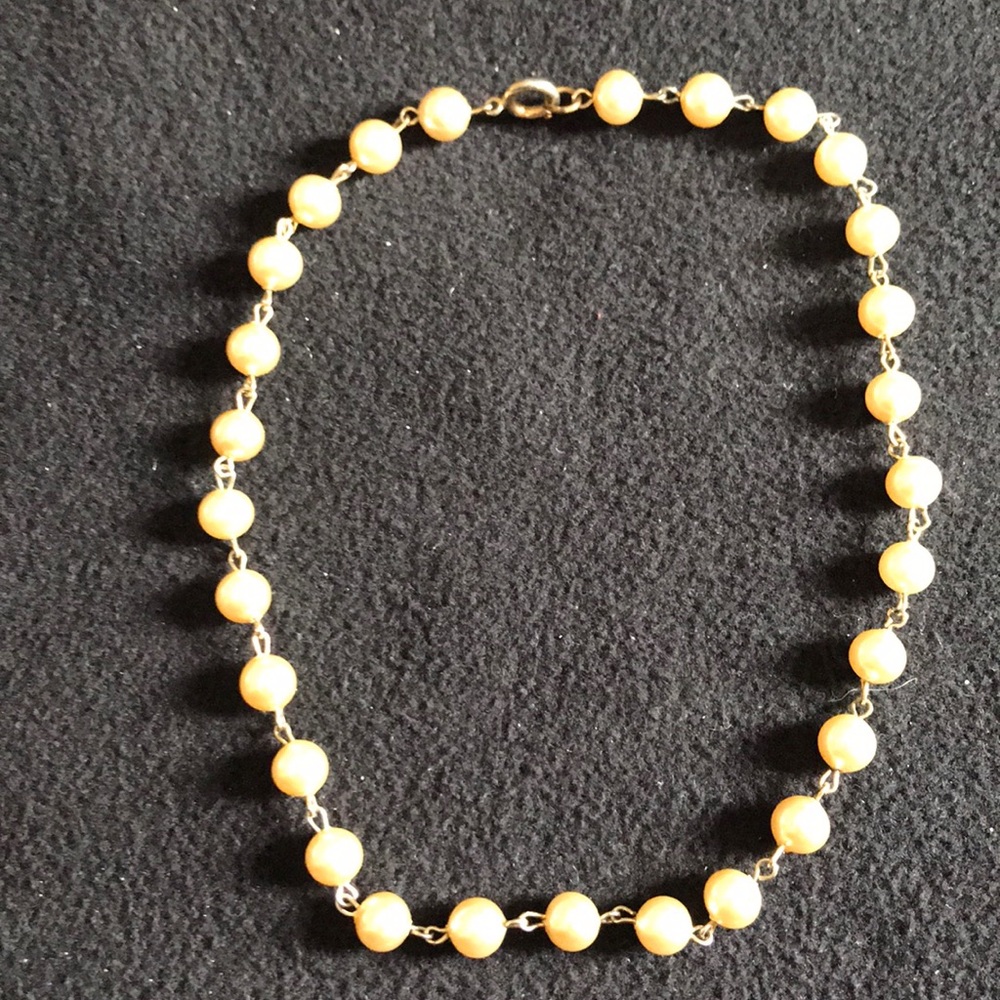 Faux Pearl Choker
